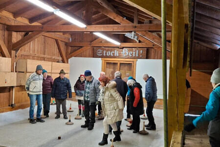 Eisstockschießen & Ripperlessen PVÖ St. Johann Bild 16